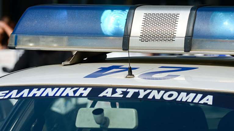 Βοιωτία: ΕΔΕ για τον 54χρονο αστυνομικό που μαχαίρωσε την πρώην σύντροφό του - Συνελήφθη από συναδέλφους του  [βίντεο]