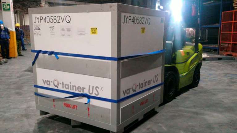 Η ΕΕ ζητάει εξηγήσεις από την AstraZeneca για τις μειωμένες προμήθειες εμβολίων κορονοϊού