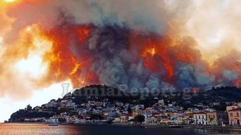 Εύβοια: Ανεξέλεγκτα τα μέτωπα σε Μαντούδι και Λίμνη Ευβοίας - Εκκενώθηκε η Μονή Οσίου Δαυίδ [εικόνες και βίντεο]
