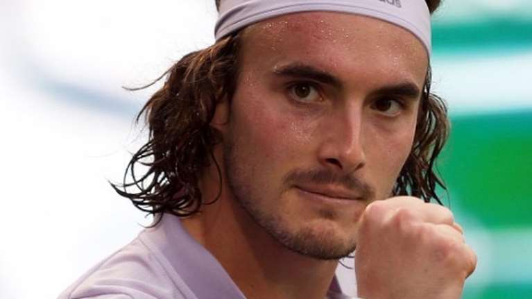 Κορονοϊός-Μήνυμα Τσιτσιπά: Αγκάλιασε τα μέτρα προστασίας γιατί όσοι αγαπάμε μπορεί να είναι πιο ευάλωτοι από εμάς