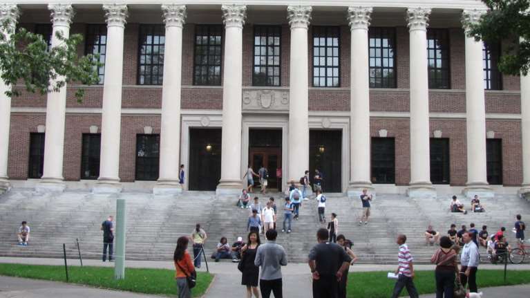 Έγιναν 132 αιτήσεις από ξένα πανεπιστήμια για συνεργασία με ελληνικά ΑΕΙ: Ανάμεσά τους Harvard, Yale, Columbia - Όλη η λίστα