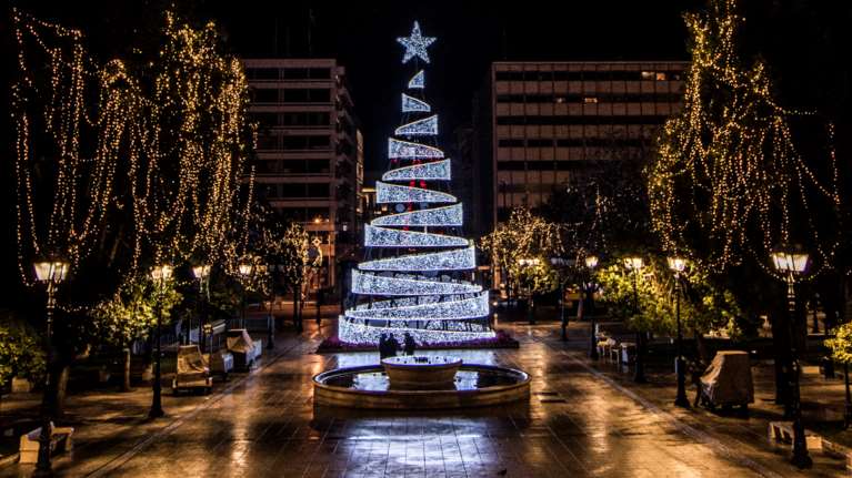 Θα κάνουμε Χριστούγεννα με sms- Εξαίρεση μόνο για το βράδυ της παραμονής Χριστουγέννων και Πρωτοχρονιάς