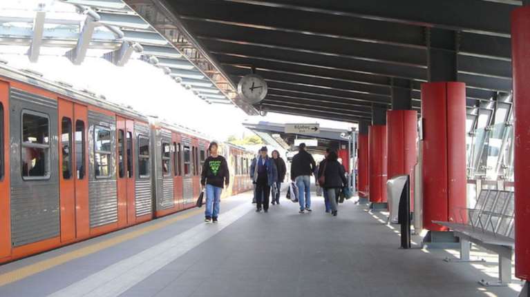 Τραγωδία στα Άνω Πατήσια: Νεκρή η γυναίκα που έπεσε στις γραμμές του ΗΣΑΠ