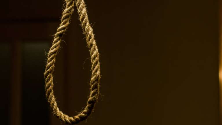 Σοκ στη Θεσσαλονίκη: Βρήκαν τη 16χρονη κόρη τους κρεμασμένη στο σπίτι