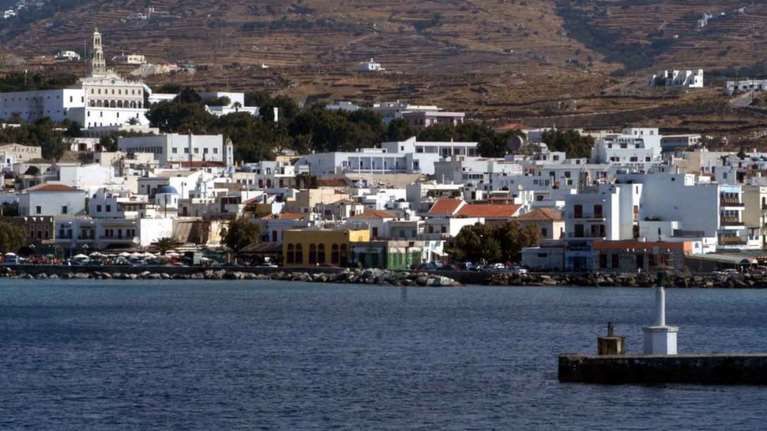 Και η Τήνος στα &quot;κόκκινα&quot; νησιά μαζί με Ίο και Πάρο - Θετικότητα 4% έως 5,5%