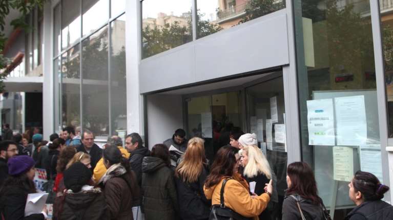 Έκτακτο επίδομα 400 ευρώ για 155.000 μακροχρόνια ανέργους - Τι ανακοίνωσε ο πρωθυπουργός