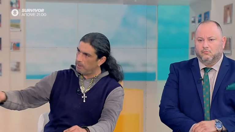 Αλλάζει ζωή ο παλαιοχριστιανός: Βρήκε σπίτι στον Πειραιά, θα πάει σχολείο ο γιος του - "Κινδυνεύει να αποβάλει η κόρη μου" [βίντεο]