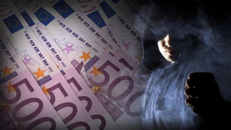Πώς δρούσε το αδίστακτο κύκλωμα εκβιαστών τοκογλύφων: Οι &quot;φουσκωτοί&quot; ζητούσαν λεφτά ακόμη και στις κηδείες των θυμάτων
