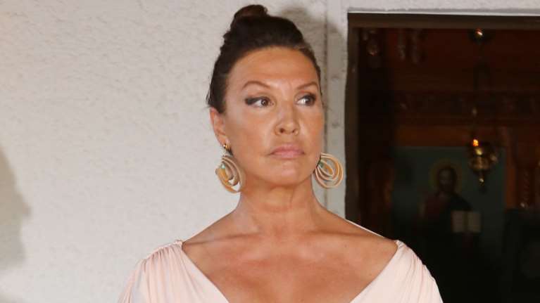 Ξέσπασε η Βάνα Μπάρμπα: "Υποκριτές και Φαρισαίοι - Δεν σας ενοχλούν τραγουδιστές που παίζουν στην Επίδαυρο και στο Ηρώδειο"