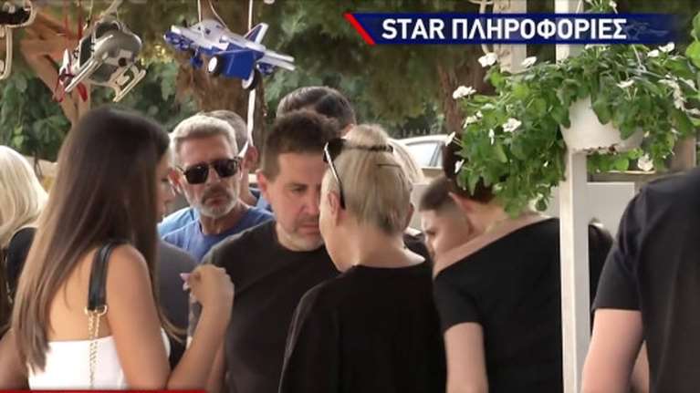 Χαλκιδική: Ράγισαν καρδιές στο μνημόσυνο του 19χρονου - Τραγική φιγούρα η μητέρα του - Την εξαίρεση ενός δικαστικού ζήτησε ο πατέρας [εικόνες - βίντεο]