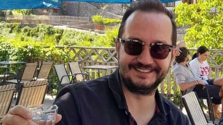 Θάνατος Β. Καλογήρου: Η οικογένεια διέψευδε αρχικά ότι έπαιρνε ψυχοφάρμακα - Αντιφάσεις στην καταγγελία αρπαγής του