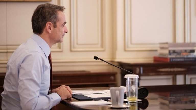 Μητσοτάκης: Τηλεδιάσκεψη με την dream team των φαρμακευτικών εταιρειών – Με Άλμπερτ Μπουρλά και κορυφαίους Έλληνες