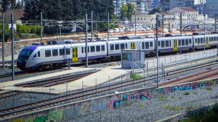 Καπνοί σε τρένο της Hellenic Train μετά από βλάβη: Εκτελούσε δρομολόγιο Έδεσσα-Θεσσαλονίκη