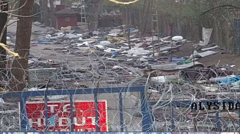 Άδειασε ο Εβρος από μετανάστες - Εκκένωσαν τον καταυλισμό οι Τούρκοι [εικόνες]