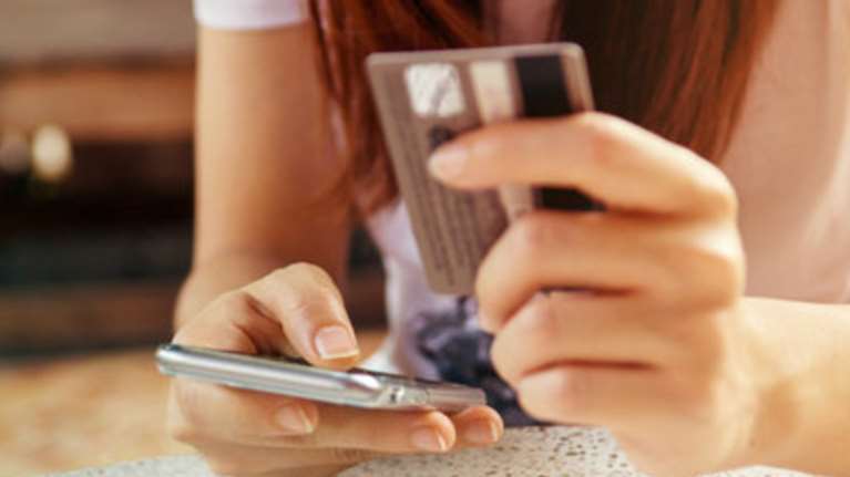 IRIS: Διπλασιάζονται τα όρια συναλλαγών μέχρι το τέλος του έτους - Τι ανέφερε ο Κυριάκος Πιερρακάκης