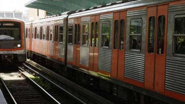 Νεκρός ο άντρας που έπεσε στις γραμμές του ΗΣΑΠ στον Περισσό