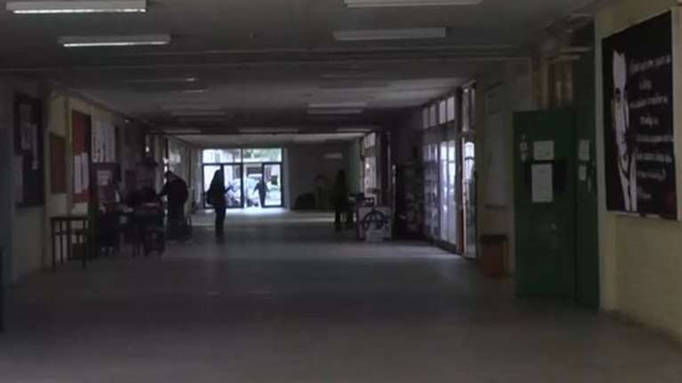 Πάτρα - Μηνιγγίτιδα: &quot;Έχασα το παιδί μου σε έξι ώρες&quot;, λέει η μητέρα του 20χρονου - 300 άτομα πήραν χημειοπροφύλαξη