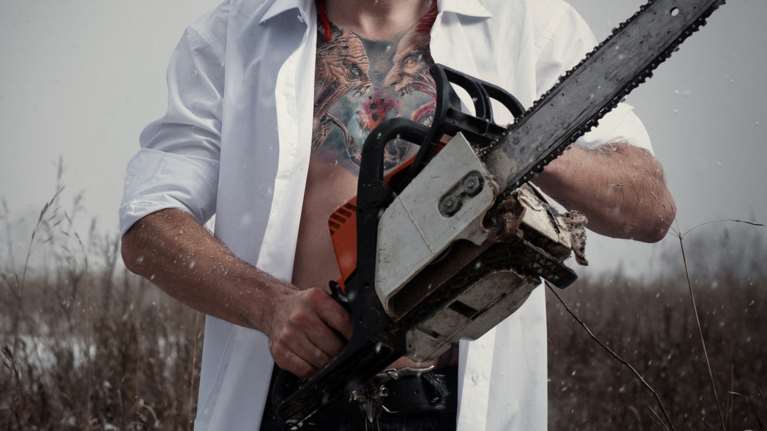 Επίθεση με αλυσοπρίανο στον Βόλο: Σοκάρει η περιγραφή της εργαζόμενης - &quot;Έζησα με τη βοήθεια της Παναγίας&quot;