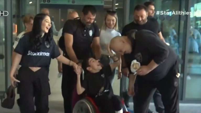 Επέστρεψε στην Ελλάδα ο Γιαννάκης: &quot;Όλα είναι καλά, γύρισα, κάνω ζωάρα&quot; [βίντεο]