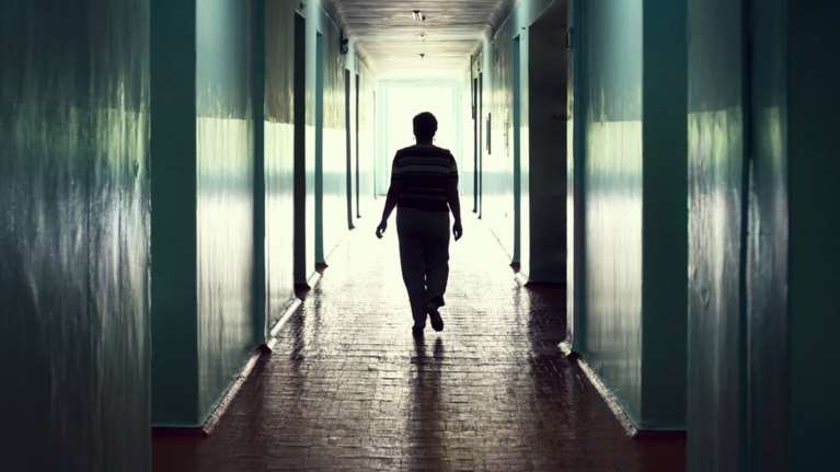 Λαμία: Σε ψυχιατρείο η γιατρός που έδιωχνε τον κόσμο και του έλεγε να μην εμβολιαστεί