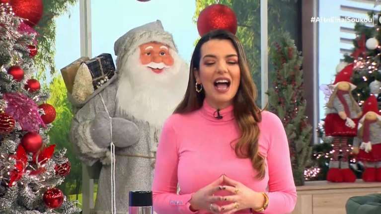 Νικολέττα Ράλλη: &quot;Κάναμε πλακίτσα, αστειάκι&quot;, λέει η παρουσιαστρια για τη γκάφα στον αέρα του Open [βίντεο]