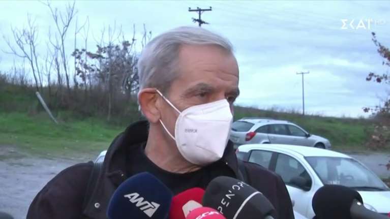 Πιερία: Συγκλονίζει ο γυμνασιάρχης Αιγινίου - Περιγράφει την αρπαγή του από τους &quot;Θεματοφύλακες&quot; [βίντεο]