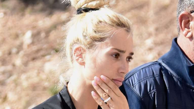 Ξεσπά η Βικτώρια Καρύδα: "Τα παιδιά μου κάθονται σαν ζόμπι στους υπολογιστές - Θα πεθάνουμε από τη στενοχώρια"