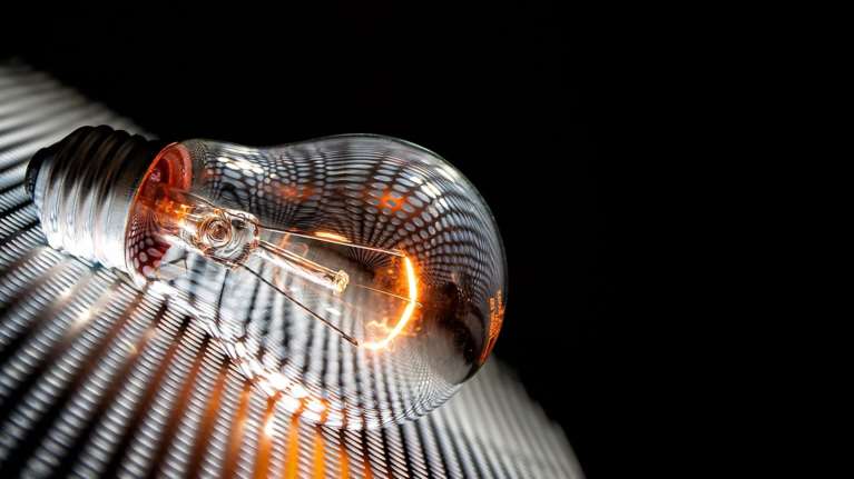 Αυτά είναι τα επτά μέτρα για τη μείωση του ενεργειακού κόστους - 10 ερωταπαντήσεις για τα νέα τιμολόγια