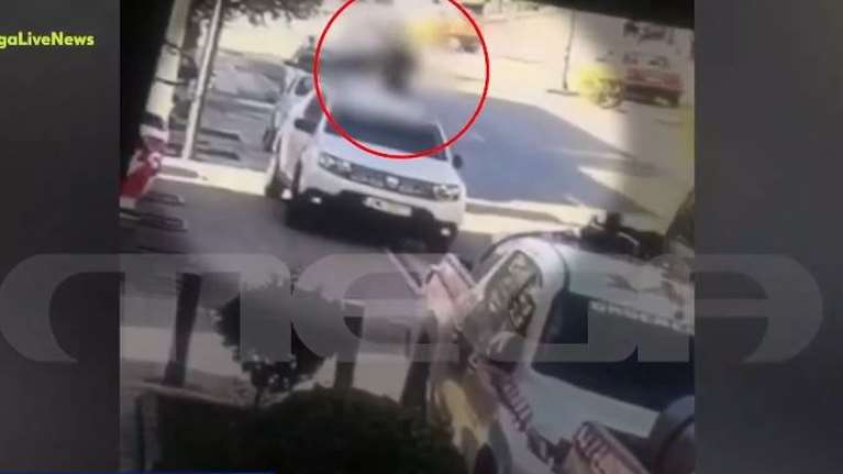 Περιστέρι: Τροχαίο σοκ με έναν 60χρονο νεκρό - ΙΧ έπεσε πάνω του με μεγάλη ταχύτητα [βίντεο]