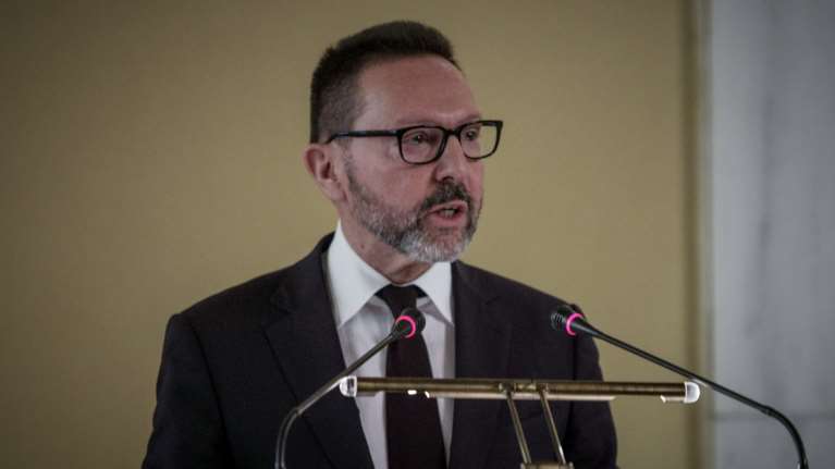 Στουρνάρας: Η ελληνική οικονομία επέδειξε αξιοσημείωτη ανθεκτικότητα το 2021