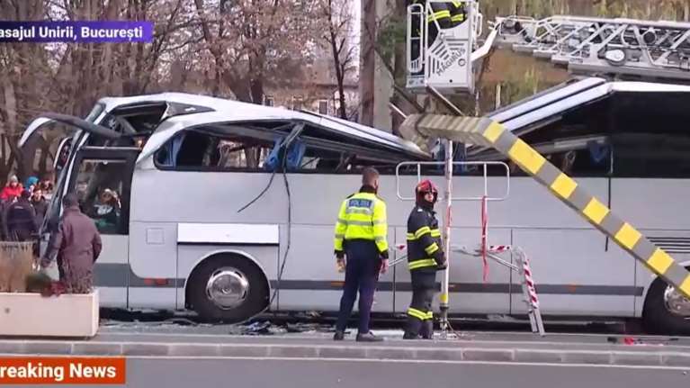 Ρουμανία: Τροχαίο δυστύχημα με τουριστικό λεωφορείο με 47 Έλληνες - Ενας νεκρός και 24 τραυματίες