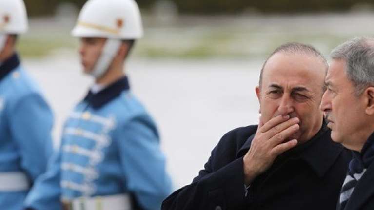 Ωμές απειλές από την Τουρκία για Αιγαίο και μετανάστες-Δηλώσεις Ακάρ για &quot;παρενοχλήσεις&quot; και Τσαβούσογλου για μετανάστες