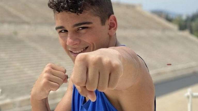 Βασίλης Τόπαλος: &quot;Μάλλον δέχθηκε το μοιραίο χτύπημα την ίδια ημέρα&quot; - Τι αναφέρει ιατροδικαστής για τα αίτια θανάτου του 16χρονου [Βίντεο]