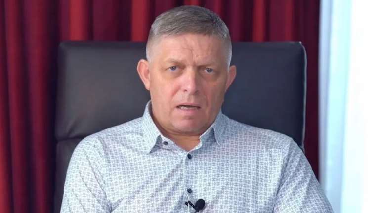 Πρώτη εμφάνιση του Ρόμπερτ Φίτσο μετά την απόπειρα δολοφονίας του- &quot;Τον συγχωρώ&quot;