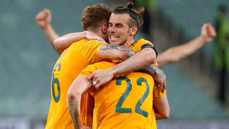 Euro 2020: &quot;Αγκαλιά&quot; με την πρόκριση η Ουαλία – 2-0 την Τουρκία [Βίντεο]