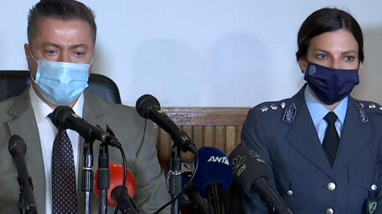 Γλυκά Νερά: ΕΛΑΣ για τον συζυγοκτόνο - &quot;Είπε ότι μας εξαπάτησε για να μείνει εκτός φυλακής με το παιδί του&quot;