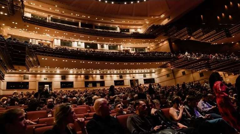 Θεατρικά Βραβεία Κοινού 2023 από το "αθηνόραμα" - Η γιορτή του θεάτρου επέστρεψε για 25η χρονιά