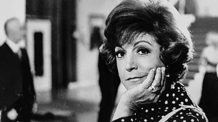 Ρένα Βλαχοπούλου: Το σπάνιο &quot;κλικ&quot; από τον γάμο της και το πορτρέτο της δεκαετίας του &#39;40 [εικόνες]