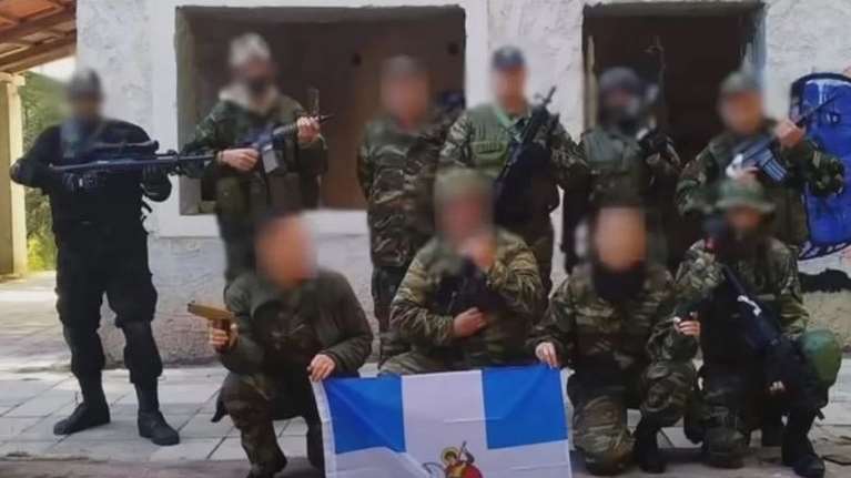 Θεσσαλονίκη: Την ενοχή των αρνητών κορονοϊού που απήγαγαν διευθυντή γυμνασίου ζήτησε ο εισαγγελέας - &quot;Είναι επικίνδυνοι&quot;