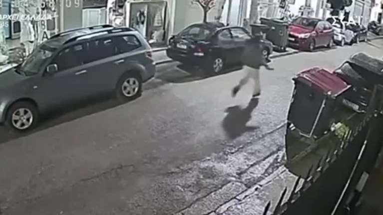 Περιστέρι: Νέες ανατριχιαστικές καταγγελίες για τη δράση του επιδειξία που προκαλεί τρόμο - &quot;Ήταν από πίσω μου, ούρλιαξα&quot;