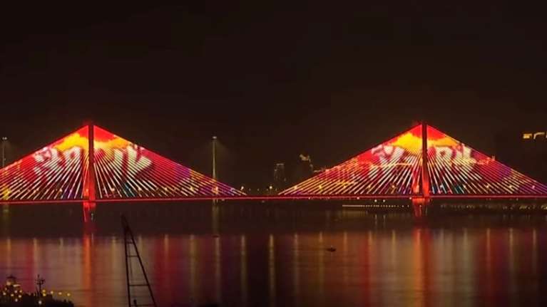 Κορονοϊός: Καθηλωτικές εικόνες από το τέλος του lockdown στην Ουχάν μετά από 2,5 μήνες