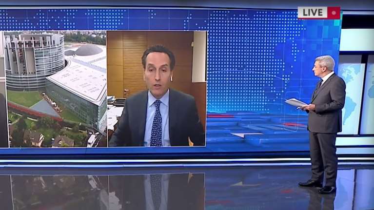 Ένταση στον αέρα του ΑΝΤ1 με Χατζηνικολάου και Δημητρακόπουλο: &quot;Όχι σε εμένα τα κόλπα αυτά&quot; [Βίντεο]