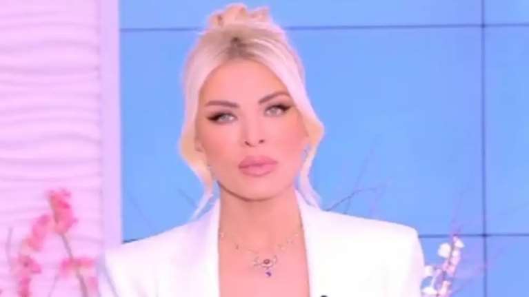 Η Κατερίνα Καινούργιου επέστρεψε στην εκπομπή μετά την περιπέτεια με την υγεία της – Όσα είπε