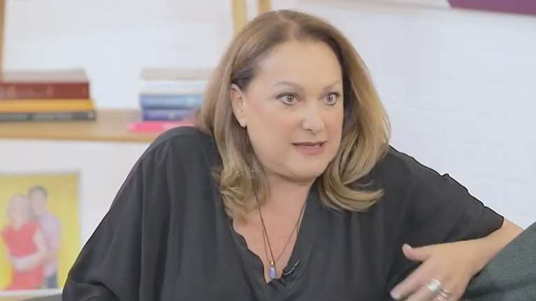 Ρένια Λουιζίδου: Έχω κινδυνέψει να πεθάνω πάνω στο γύρισμα - Πήγα νοσοκομείο [βίντεο]