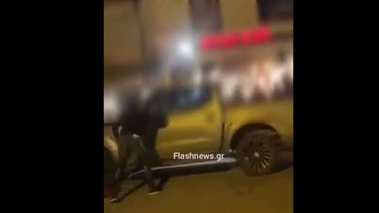 Απαράδεκτο: Απαγόρευσαν σε ανεμβολίαστο την είσοδο σε μπαρ στο Ρέθυμνο και &#39;&#39;μπούκαρε&#39;&#39; με το αγροτικό του [βίντεο]