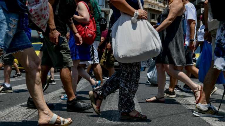 Επίδομα ανεργίας: Πότε θα κόβεται - Τι είναι το επίδομα εργασίας και πότε θα δίδεται &quot;μπόνους&quot; 300 ευρώ