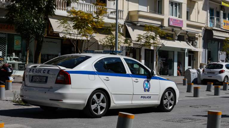 Οπαδική επίθεση στην Ελευσίνα: Του έβγαλαν την μπλούζα και του άρπαξαν τα κλειδιά του ΙΧ