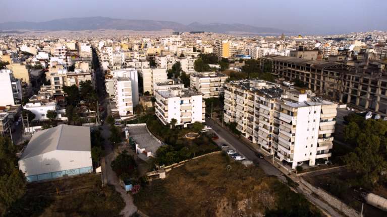 Μεταβιβάσεις ακινήτων: Θα γίνονται με βεβαίωση μηχανικού ως το τέλος του χρόνου - Τροπολογία του ΥΠΕΝ