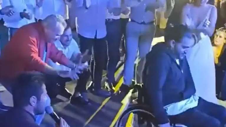 Λέσβος: Αρχοντικό ζεϊμπέκικο με αμαξίδιο σε γάμο που τραγούδησε ο Τσαλίκης - Η άγνωστη ιστορία του Στράτου