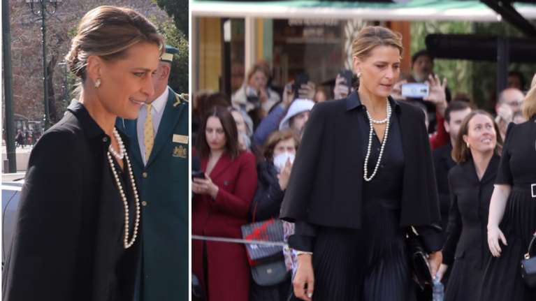 Το φάουλ της Τατιάνας Μπλάτνικ: Το ακατάλληλο για επίσημες εμφανίσεις shirtdress και η προσπάθεια να το κάνει επίσημο